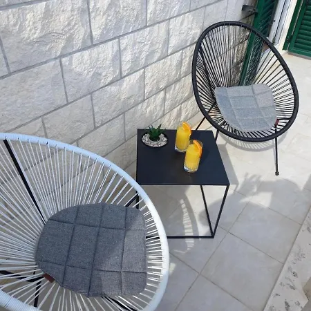 Apartment Darka - 100m From Sea