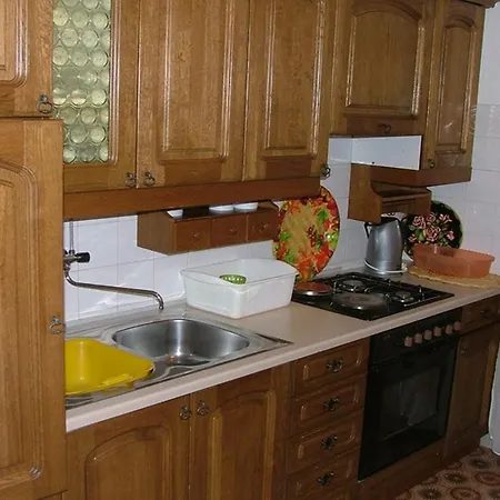 Apartment Darka - 100m From Sea Bol